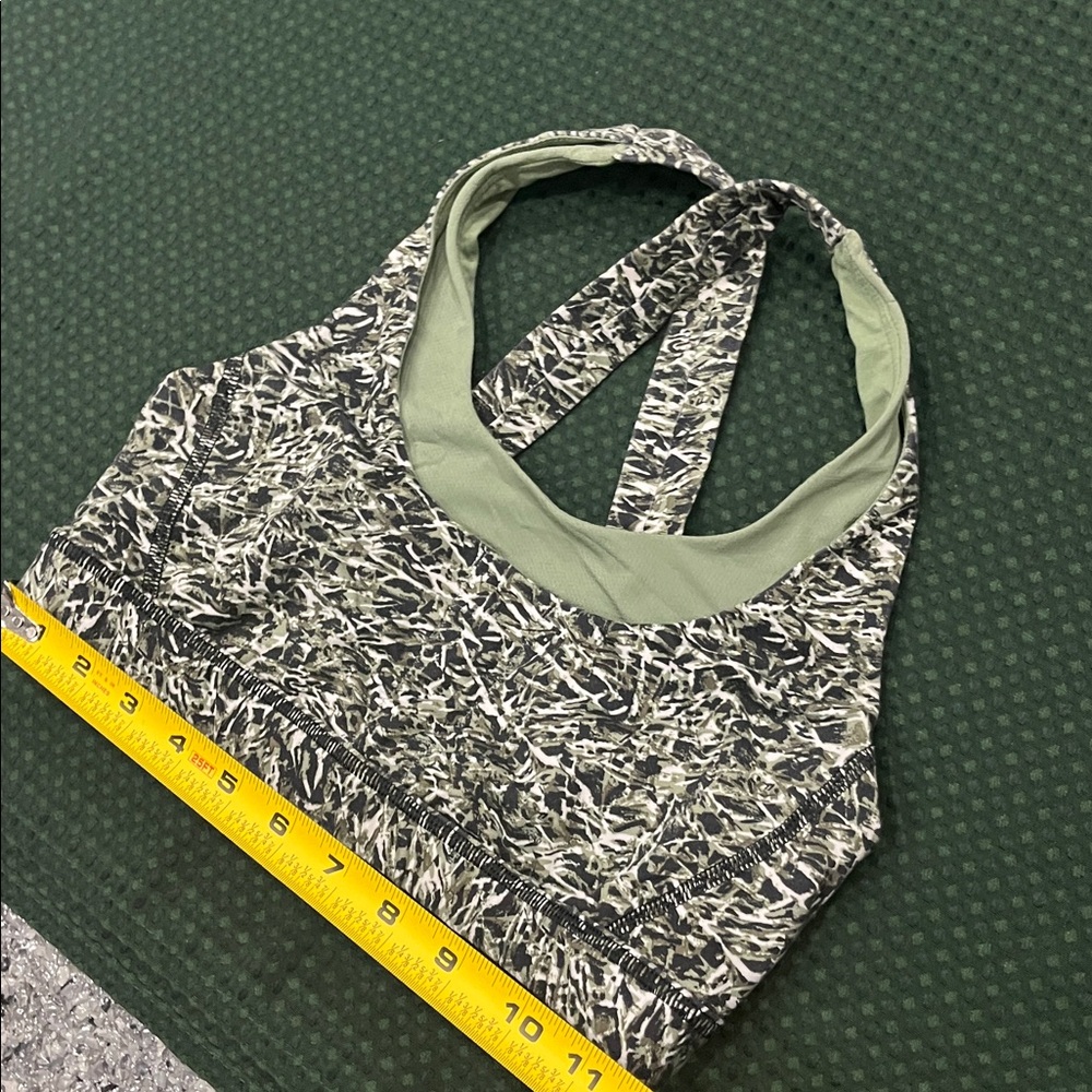Lululemon bra sports size 6 Patterned Sports Bra Green Lining XS extra small - Picture 4 of 9